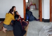 Quảng Bình: 4 mẹ con thương vong do đốt than trong phòng để sưởi ấm