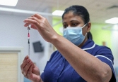 FDA khẳng định vaccine Pfizer hoạt động tốt sau mũi đầu tiên