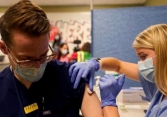 Vaccine COVID-19 sẽ được tiêm cho hầu hết dân Mỹ mùa hè năm 2021