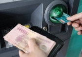 Thực hư về thông tin lương chồng chuyển thẳng vào tài khoản của vợ