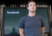 Facebook yêu cầu nhân viên không mặc quần áo có logo công ty sau khi khóa tài khoản của ông Trump