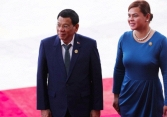 Tổng thống Philippines bị chỉ trích vì phân biệt giới tính khi ngăn cản con gái tranh cử