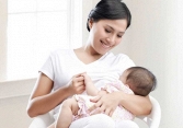 Thưởng tiền cho phụ nữ sinh đủ hai con trước 35 tuổi ở 21 tỉnh
