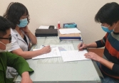Hà Nội: Xử phạt 21 người ngồi uống cà phê không đeo khẩu trang 42 triệu đồng