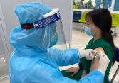 Việt Nam ghi nhận người đầu tiên sốc phản vệ độ 3 sau khi tiêm vaccine Covid-19