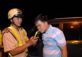  Tài xế ôtô vi phạm nồng độ cồn đối diện với mức phạt tiền từ 30 đến 40 triệu đồng