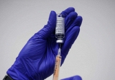 Đan Mạch là quốc gia đầu tiên ở châu Âu dừng hẳn tiêm vaccine AstraZeneca