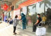 Hà Nội cấm tụ tập quá 10 người tại nơi công cộng