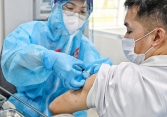 TP HCM tiếp nhận 71.800 liều vaccine Covid-19 AstraZeneca trong đợt ba