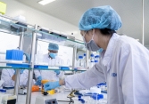 Bộ Y tế: Xác định chỉ có vaccine Covid-19 mới đưa cuộc sống trở về bình thường