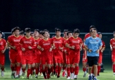 Đội tuyển Việt Nam tập buổi cuối cùng trên sân Al Ahli