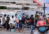 TPHCM: Phát hiện nhiều ca dương tính khi xét nghiệm lấy 'giấy thông hành'