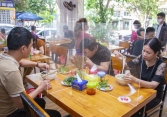 Hà Nội chuẩn bị siết chặt một số hoạt động, dịch vụ