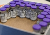Người có bệnh mạn tính có thể tiêm vaccine Pfizer không?