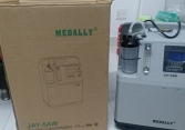 Đổ xô đi mua máy tạo oxy vì sợ Covid-19