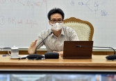 Phó thủ tướng Vũ Đức Đam: 'Phong tỏa mà vẫn giao lưu thì bằng thừa'