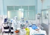 Nhiều bệnh điều trị COVID-19 ở TP.HCM thiếu máy thở, đồ bảo hộ