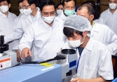 Thủ tướng yêu cầu tiêm phòng ngay cho người cao tuổi, có bệnh nền