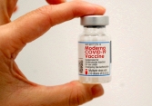 Vaccine của Moderna duy trì hiệu quả 93% sáu tháng sau tiêm