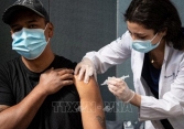 Tại sao những người đã mắc COVID-19 vẫn cần tiêm vaccine?