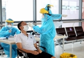 Hà Nội có hơn 200 người khai báo y tế có triệu chứng ho, sốt, chờ xét nghiệm COVID-19