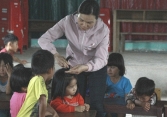 Đắk Lắk: Một cháu bé 19 tháng tuổi tử vong trong khu vực nhà vệ sinh tại nhà giữ trẻ 'chui'