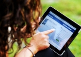 Xử phạt chủ tài khoản Facebook 'Hằng Nguyễn' vì đăng tin sai sự thật