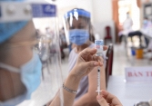 TP.HCM có thể mở rộng tiêm vắc xin cho người từ 12-18 tuổi nếu có nguồn vắc xin phù hợp 
