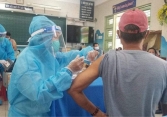 Chuyên gia khuyến cáo mốc thời gian tiêm chủng vắc xin Covid-19