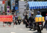 Thành phố Hồ Chí Minh rà soát lại đối tượng được phép ra đường