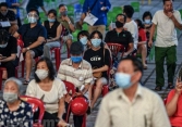 Hàng nghìn người dân Thủ đô đi tiêm vaccine ngay trong đêm