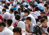 TPHCM: Trường học không được kêu gọi đóng góp, thay đổi đồng phục