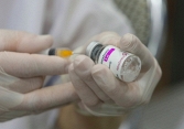 Bộ Y tế đồng ý cho các tỉnh tự quyết định việc rút ngắn khoảng cách 2 mũi AstraZeneca