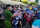 Nhiều chuyên gia băn khoăn về kiến nghị hai khung giờ đi làm của TPHCM