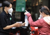 TP.HCM chưa cho phép mở lại dịch vụ ăn uống tại chỗ 