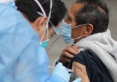 Người nhiễm Covid-19 sau tiêm vaccine hồi phục nhanh hơn