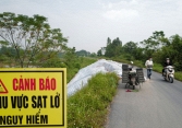 Nhiều điểm đê ở ngoại thành Hà Nội sụt lún