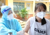 TPHCM bắt đầu tiêm vắc-xin Covid-19 cho 1.500 học sinh