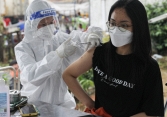 Vì sao nên tiêm mũi vaccine Covid-19 thứ ba?