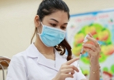 Cấp bách bao phủ vaccine, địa phương nào chậm trễ phải chịu trách nhiệm