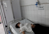 Cô giáo uống thuốc tự tử trước mặt hiệu trưởng ở TP.HCM