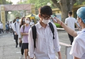 Chỉ học sinh lớp 12 của Hà Nội đi học trực tiếp từ ngày mai