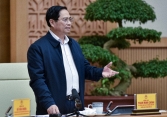 Thủ tướng: Phấn đấu hết tháng 1/2022 tiêm đủ 2 mũi vaccine Covid-19 cho trẻ 12-18 tuổi