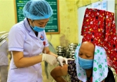 Bắt đầu tiêm mũi 3 vaccine Covid-19 cho người dân