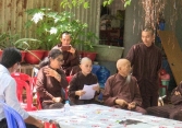 Khởi tố vụ lợi dụng tôn giáo, từ thiện để trục lợi ở 'tịnh thất Bồng Lai'