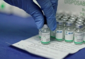 Vaccine của Trung Quốc có thể ngăn ca Omicron trở nặng
