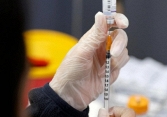 Israel: Liều vaccine thứ 4 không đủ ngăn ngừa biến thể Omicron