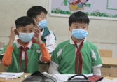 Hà Nội hoãn học trực tiếp với học sinh từ lớp 1 đến lớp 6 