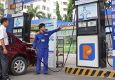 Phó Thủ tướng yêu cầu bảo đảm nguồn cung, điều hành giá xăng dầu đúng quy định