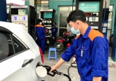 Bộ Công thương đề nghị Bộ Tài chính rà soát, tính toán lại thuế, phí xăng dầu